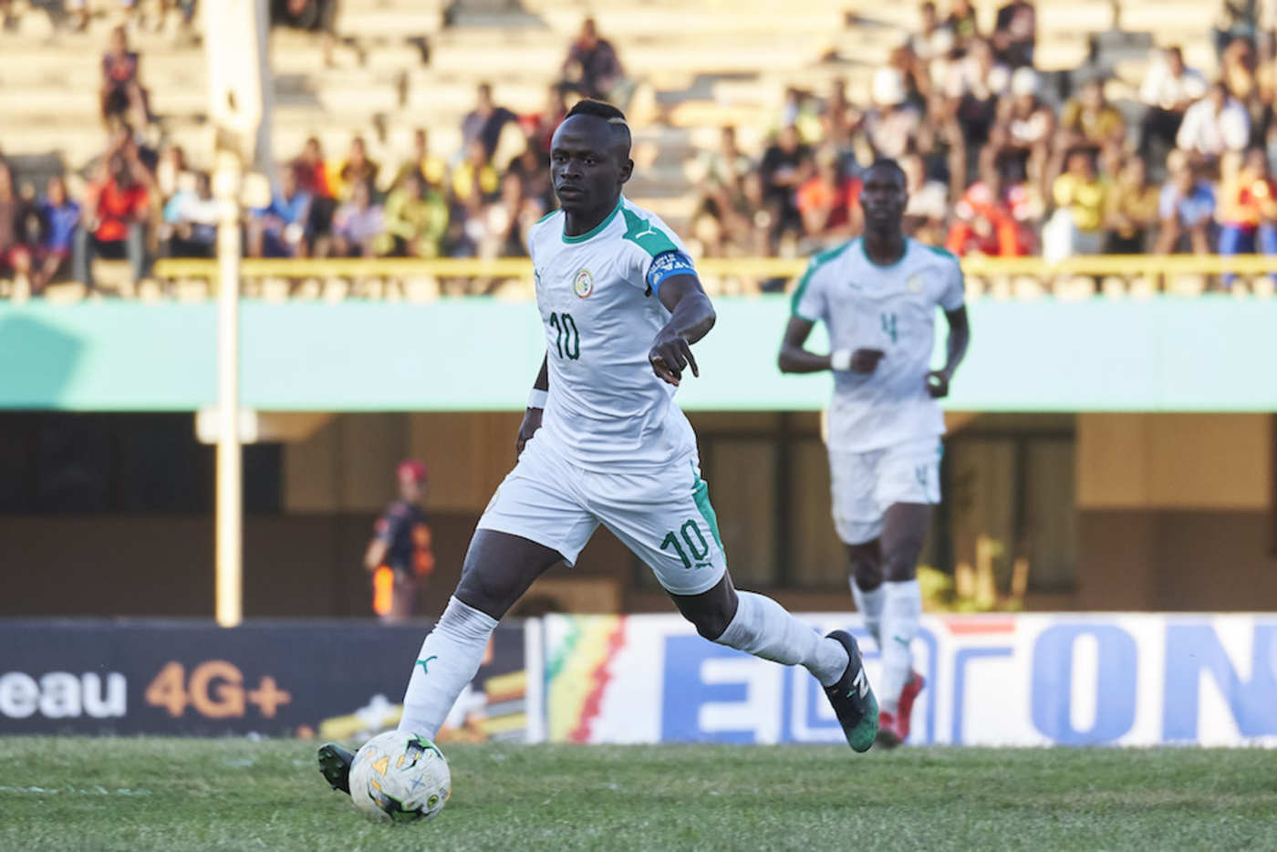 Bild till nyheten Mané hjälte på övertid